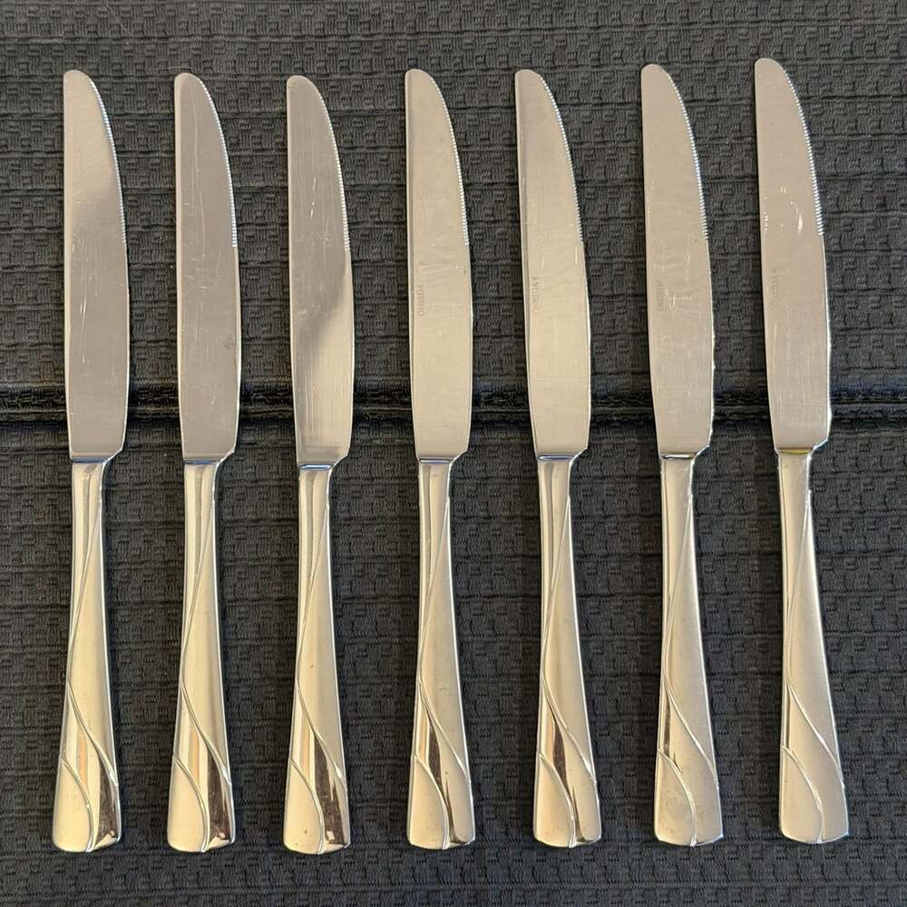 Oneida RIVER II Stainless Frosted Accent Silverware Flatware Set of 7